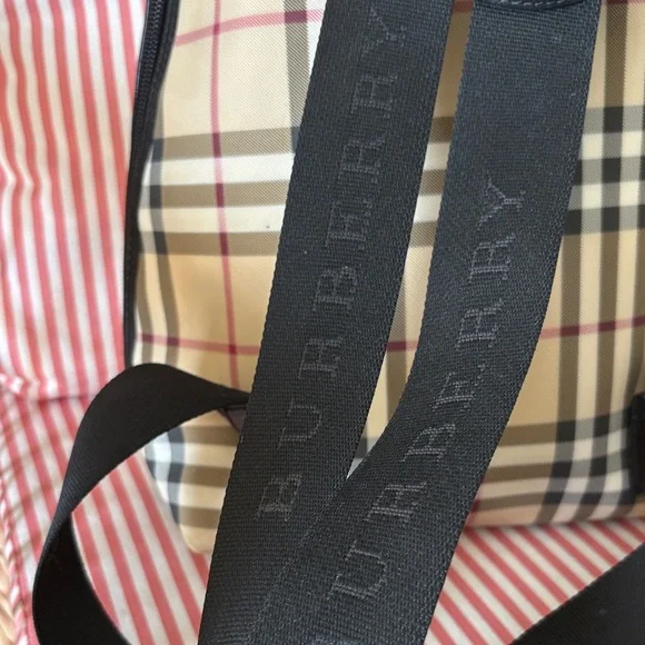 BURBERRY BACKPACK - Picture 8 of 17